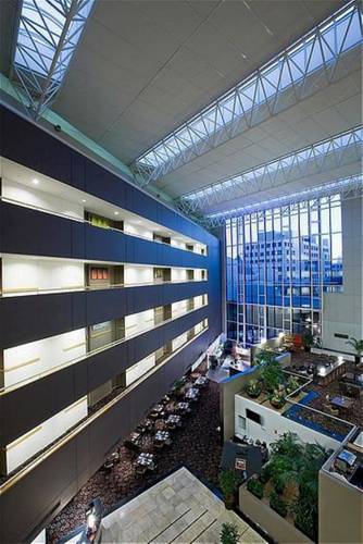 Фото Crowne Plaza Canberra