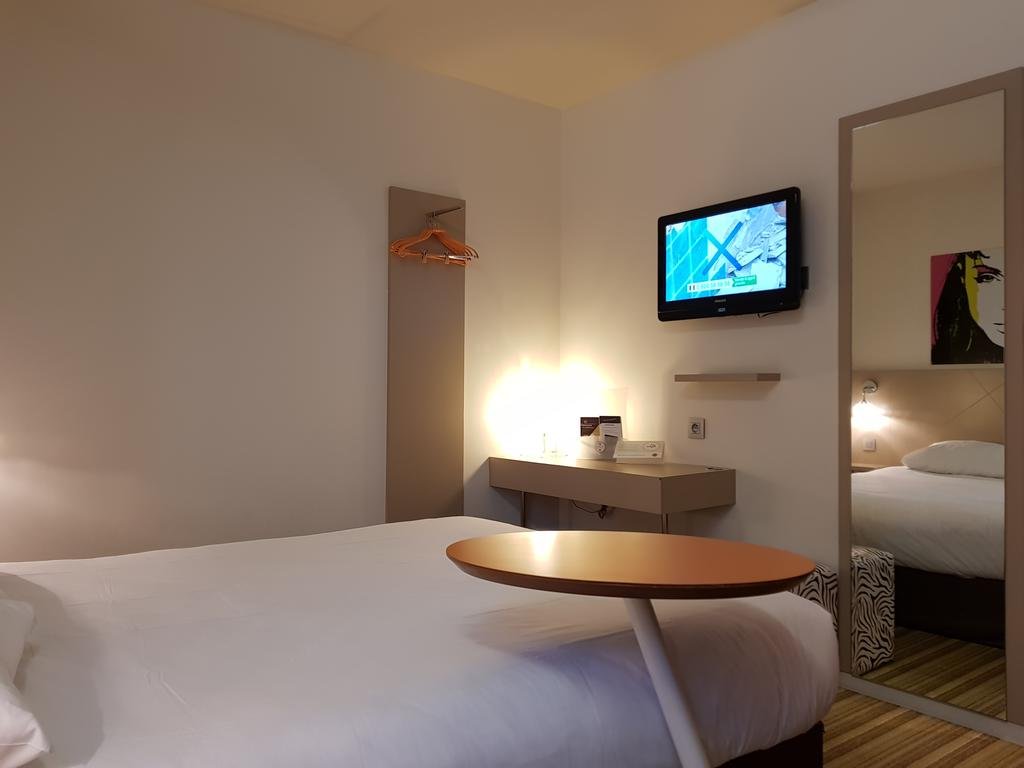 Фото B&b Hotel Marseille Centre La Timone