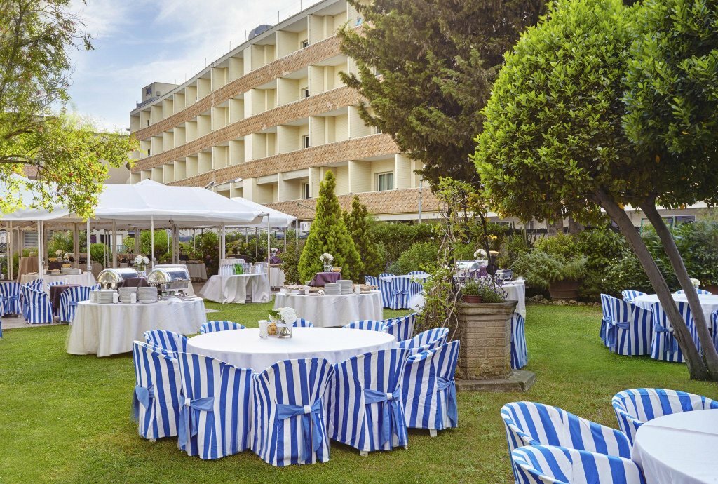 Фото Crowne Plaza Rome-St. Peter's, an Ihg Hotel