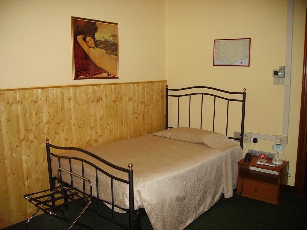 Фото Giappone Inn Parking Hotel