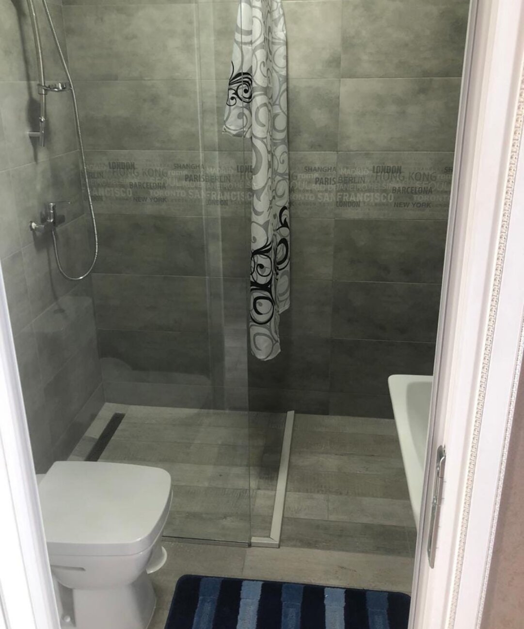 Фото Лазурный