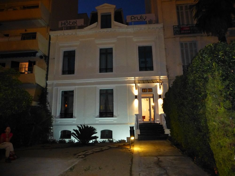 Фото Hotel Pruly