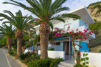 Фото Skinos Apartments and Studios