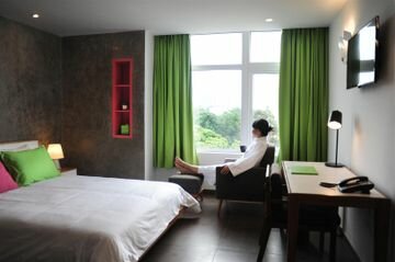 Фото Emm Hotel Saigon