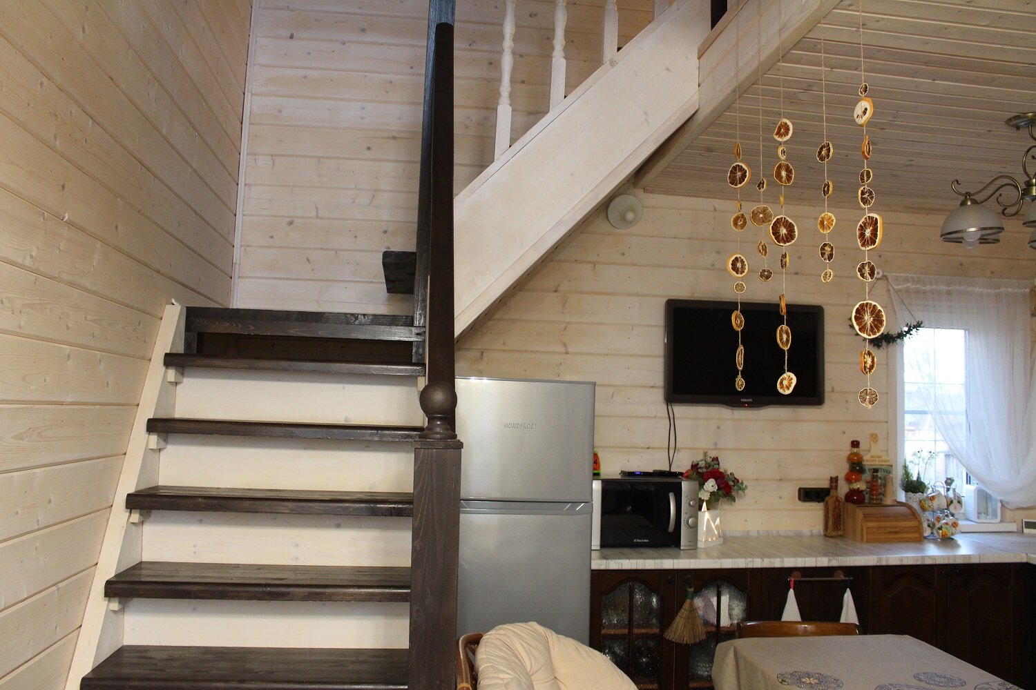 Фото Домик в лесу.76