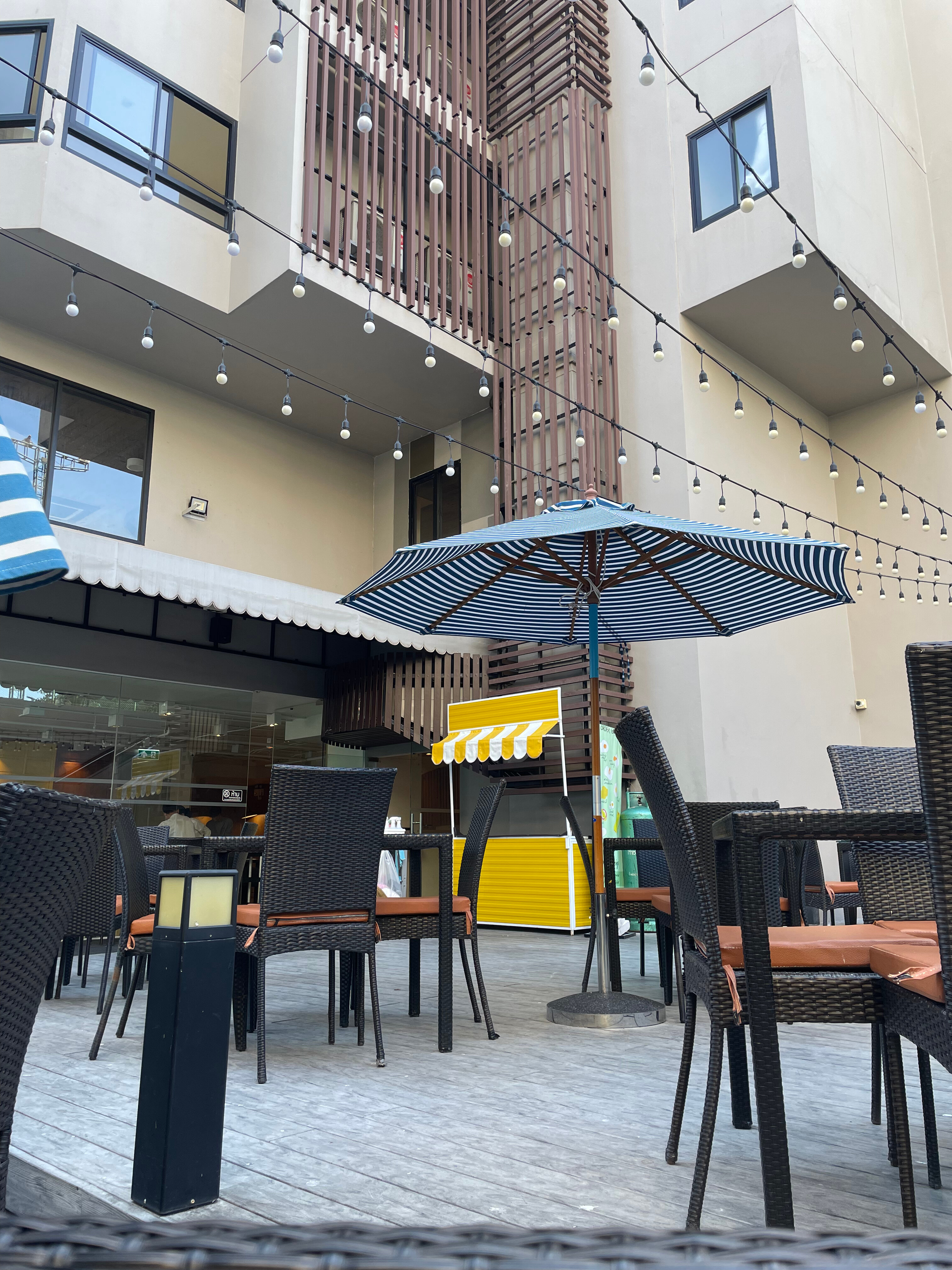 Фото Golden Tulip Pattaya Beach Resort