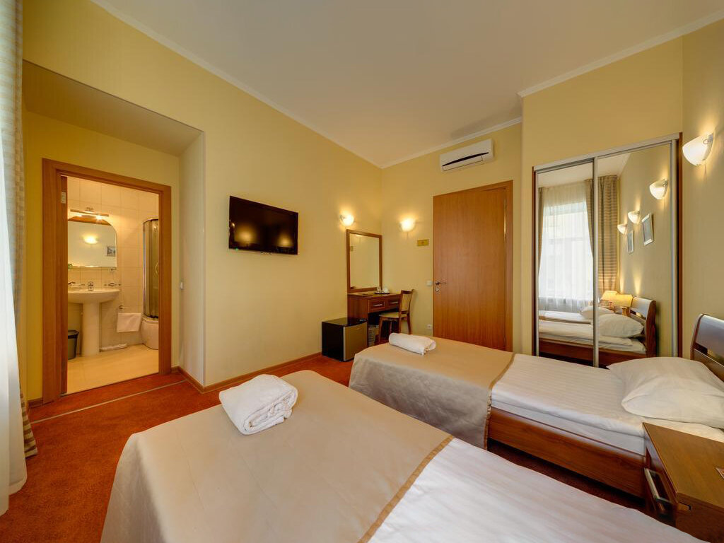 Фото Solo Исаакиевская площадь