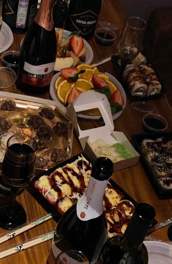 Sushi and rolls store Yokoso, Republic of Tatarstan, photo