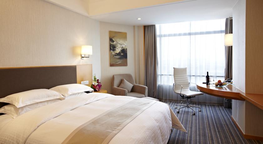 Фото Ramada Plaza by Wyndham Shanghai Pudong Airport