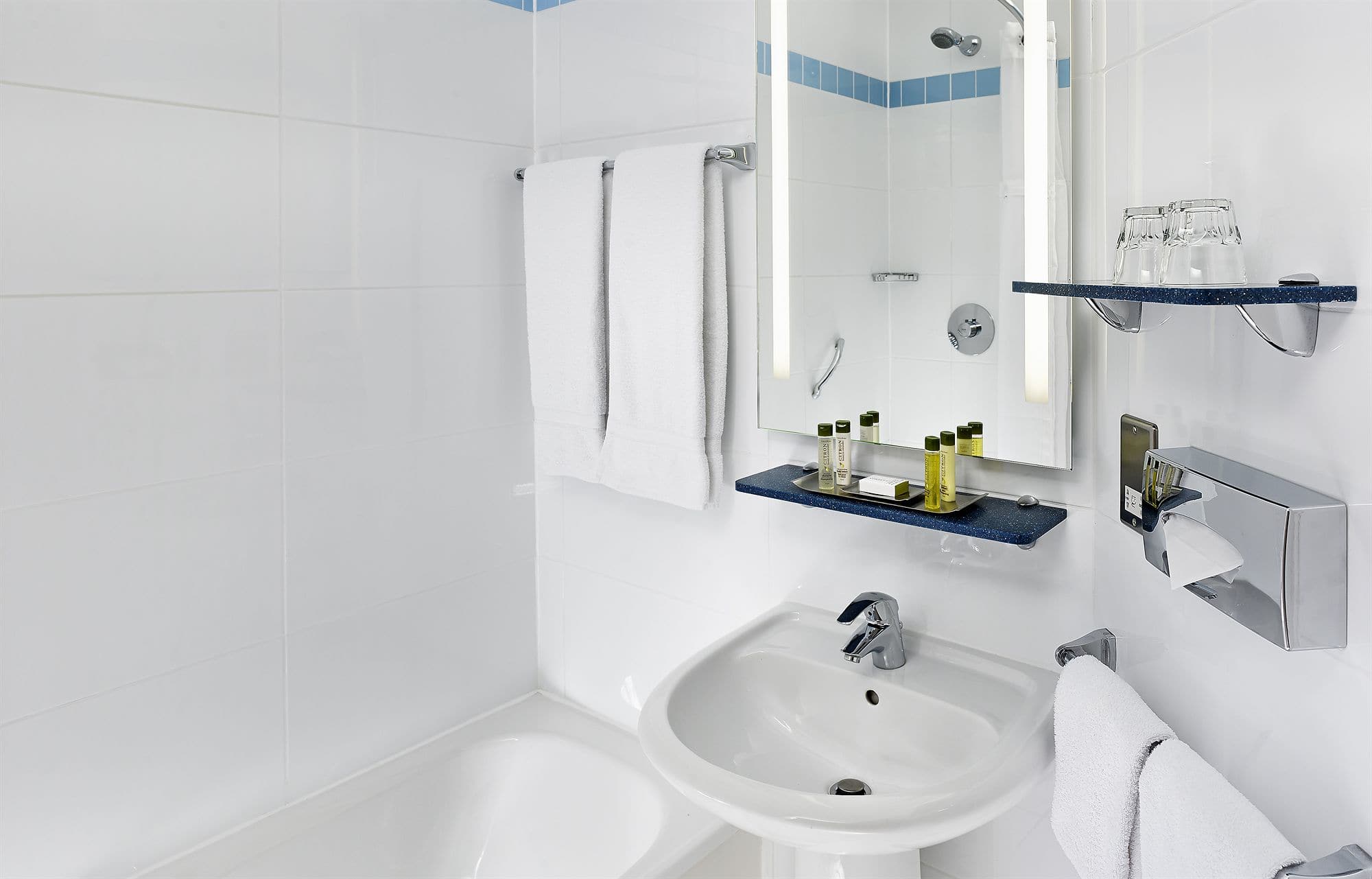 Фото DoubleTree by Hilton London - Chelsea