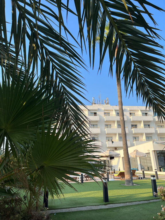 Фото Pierre Anne Beach Hotel