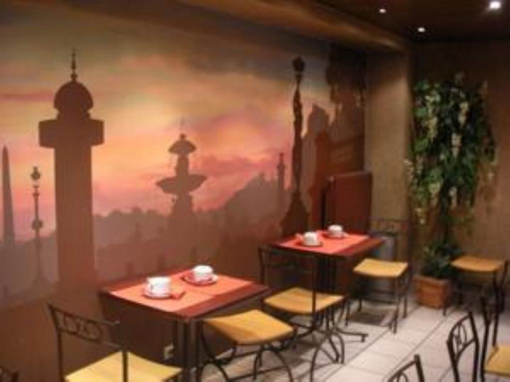 Фото Hotel Espace Champerret