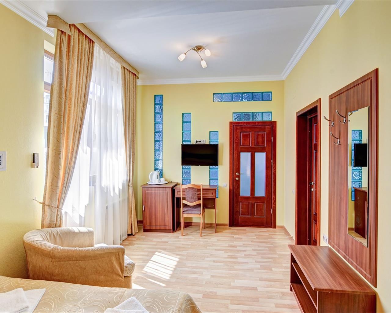 Фото отеля 2