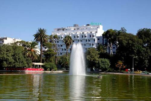 Гостиница Ambassadeurs Hotel в Тунисе