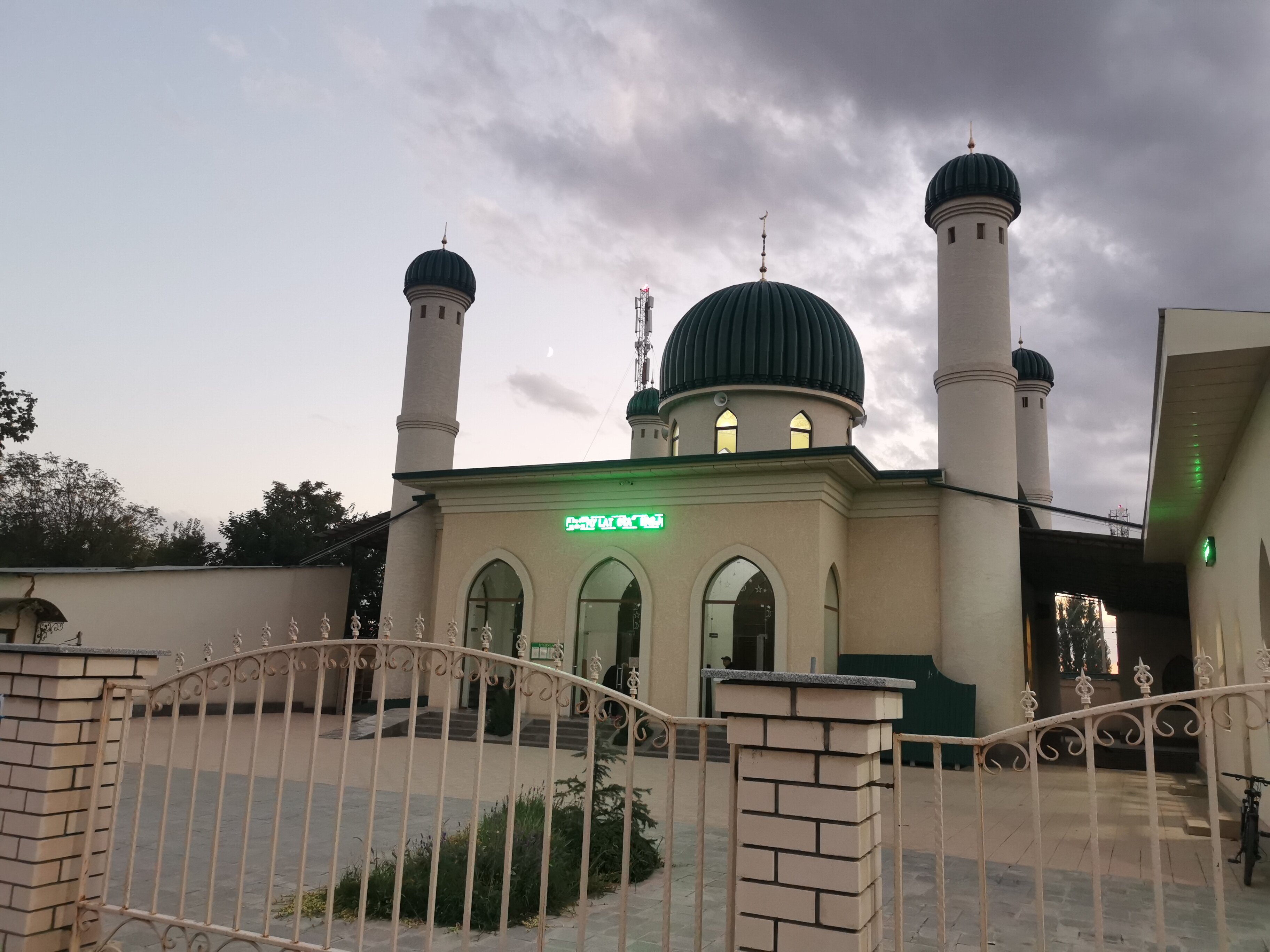 Porno xotini fohisha rus porno