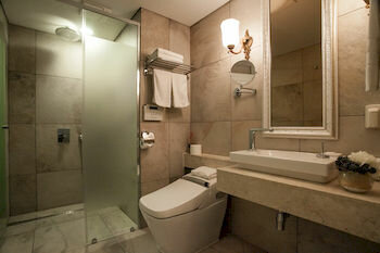 Фото Pharos Hotel