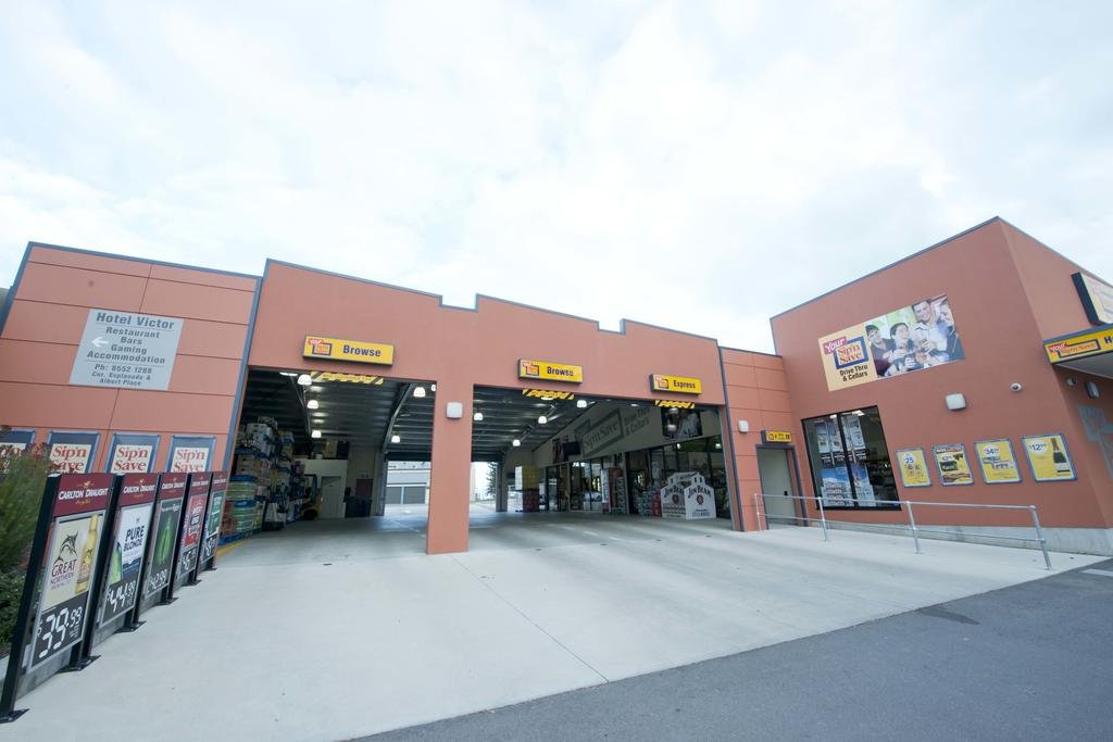 Фото Nightcap at Hotel Victor