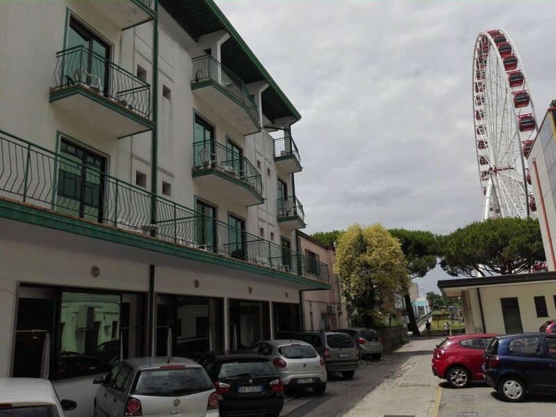 Гостиница Hotel Apollo