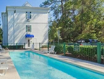 Фото Baymont by Wyndham Jacksonville/Butler Blvd