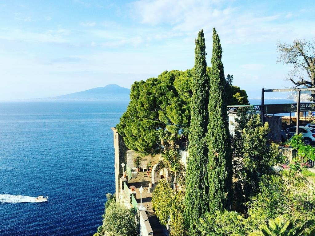 Hotel Mediterranean Suites - Old Town, Sorrento, photo