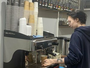 Ибицадағы жалаңаш қыздардың суреттері