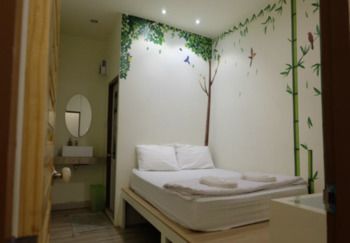 Фото Counting Sheeps At Cnx - Adults Only