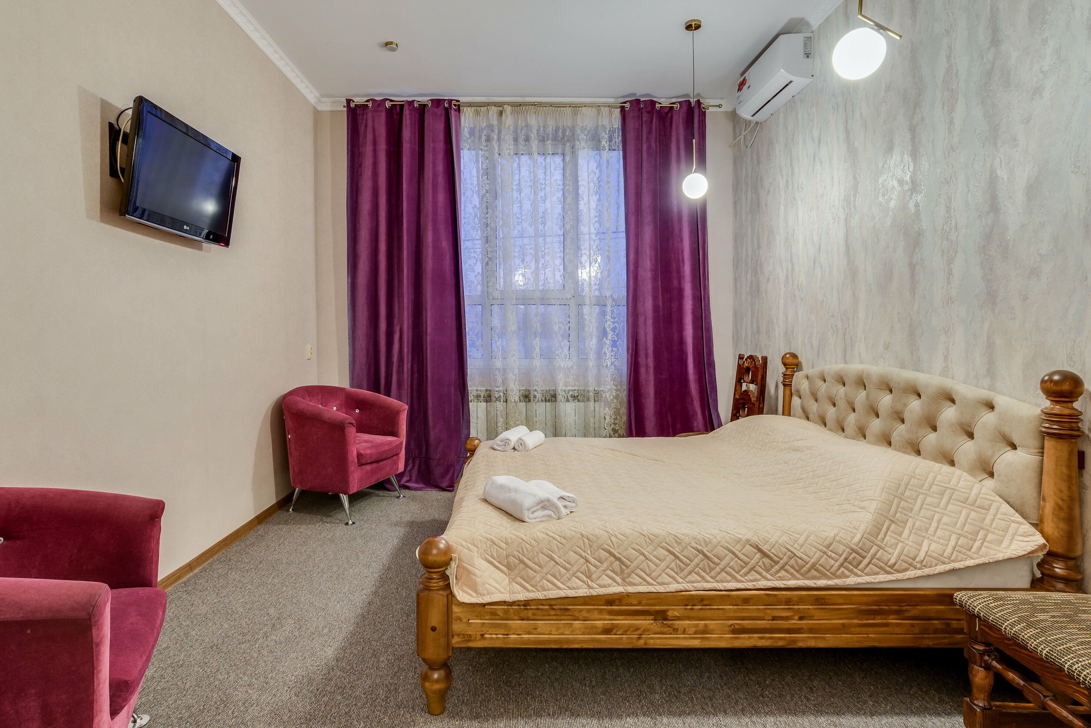 Фото отеля 2