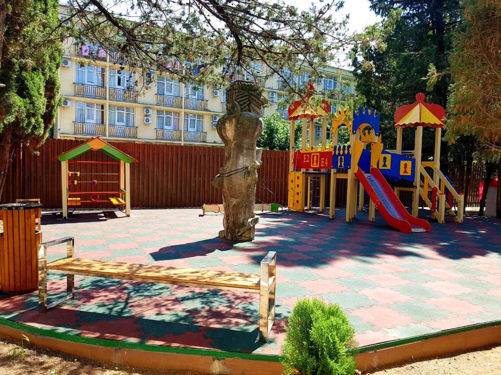 Фото отеля 2