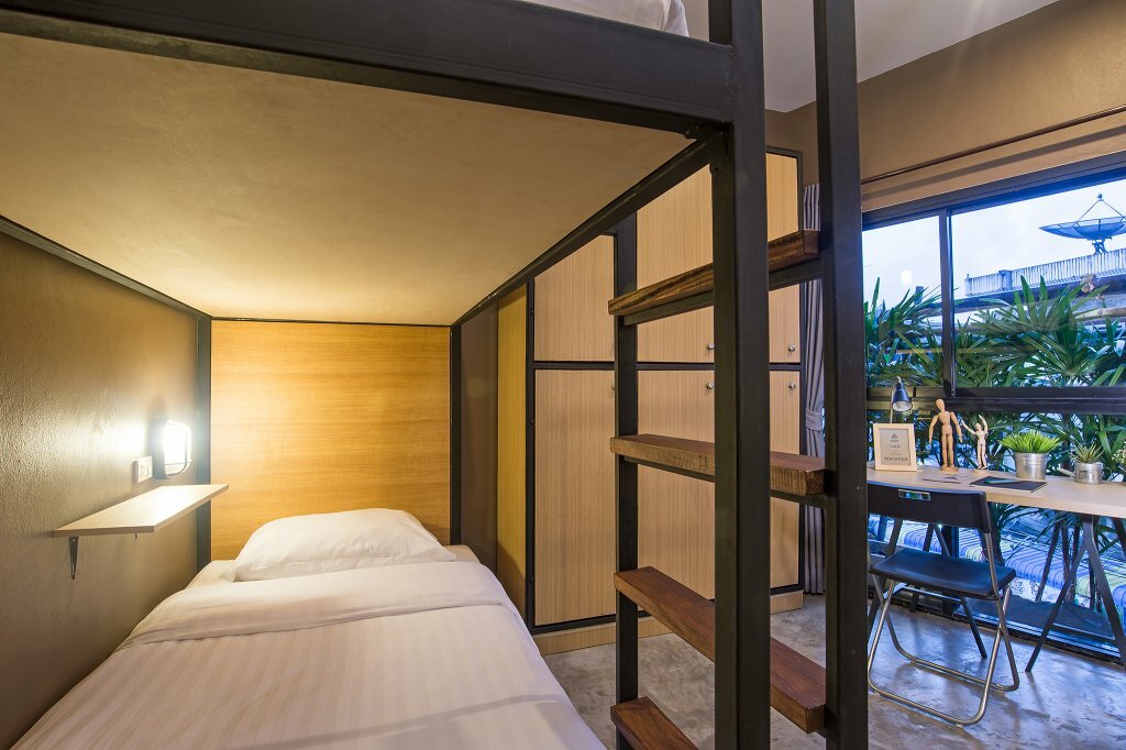 Фото Srisuksant Square