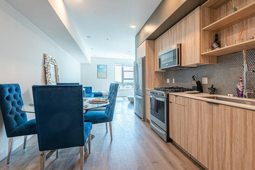 Фото Dreaming Hollywood All Suites Apartments