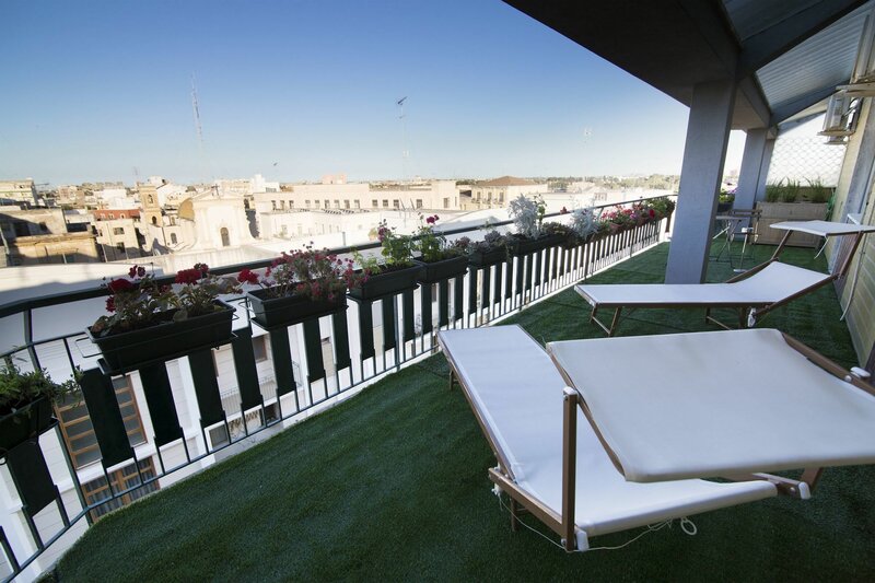 Penthouse Station Luxury Suites & Apts