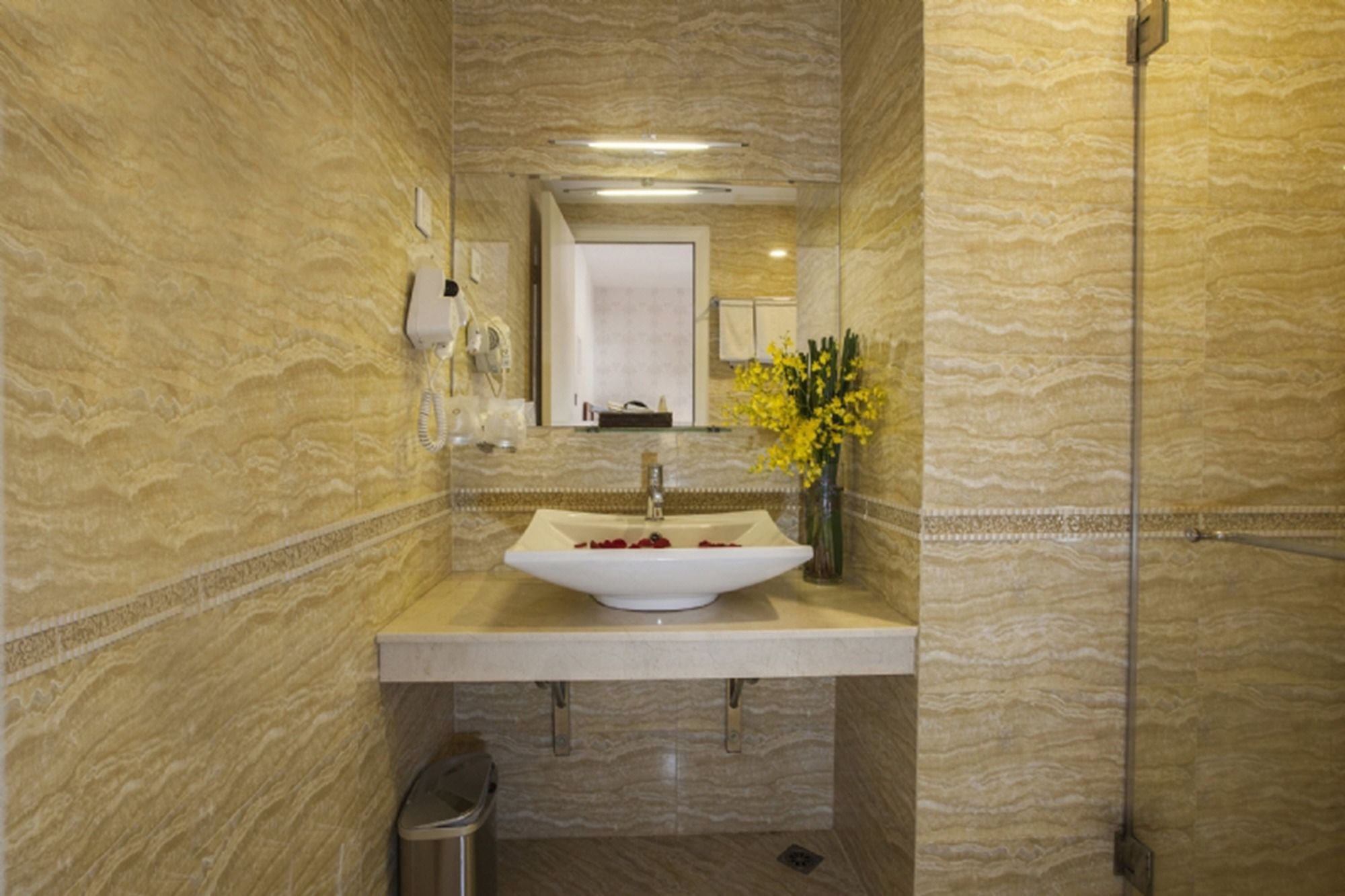 Фото Golden Star Hotel