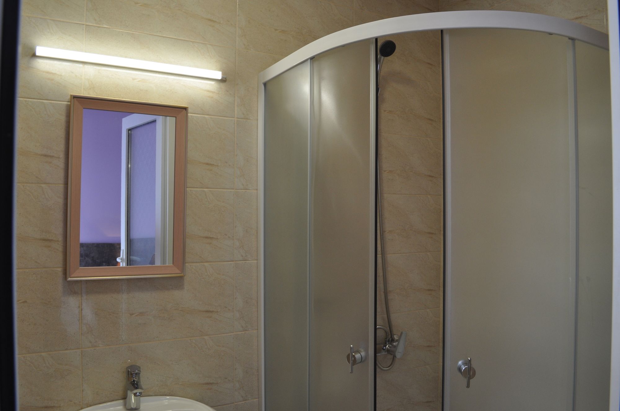 Фото Tiflis Avlabari Hotel