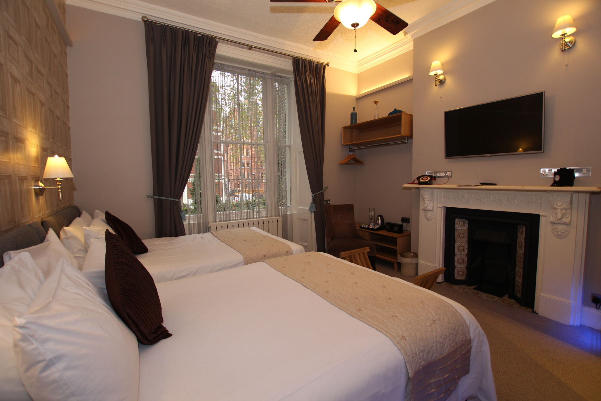 Фото Arosfa Hotel London by Compass Hospitality