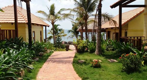 Free Beach Resort