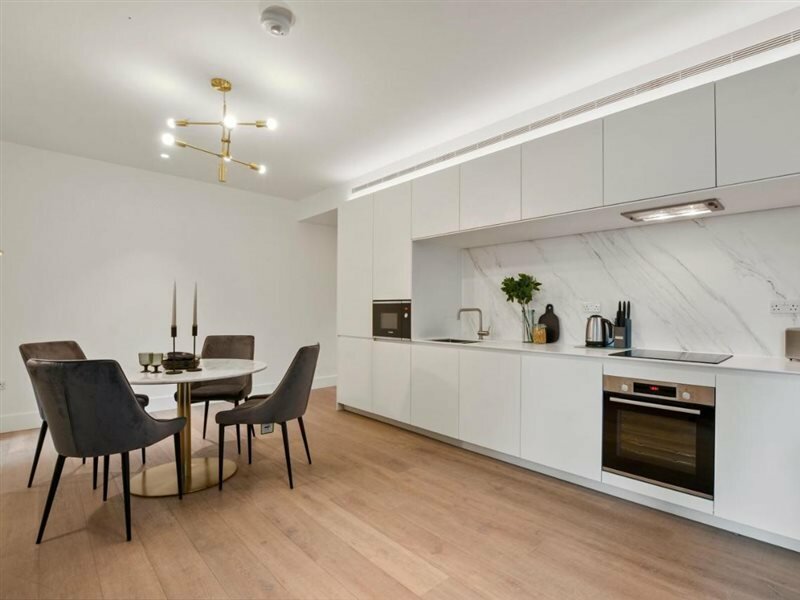 Фото Whitfield Street Residences by Q Apartments