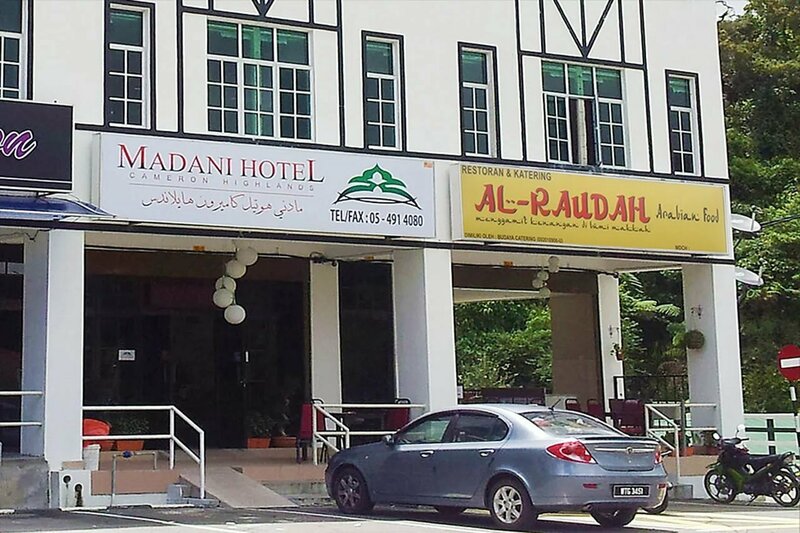 Гостиница Madani Hotel