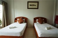 Фото Corner Cafe Bed and Breakfast