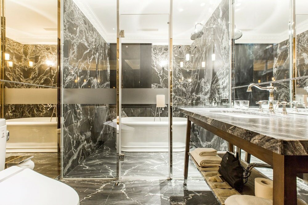 Фото Inhouse Hotel Grand