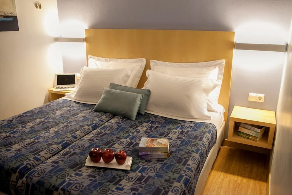 Фото Kronos Hotel