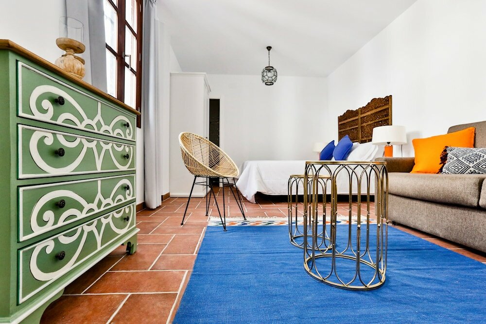 Фото Apartamentos Puerta Sevilla De Cordoba