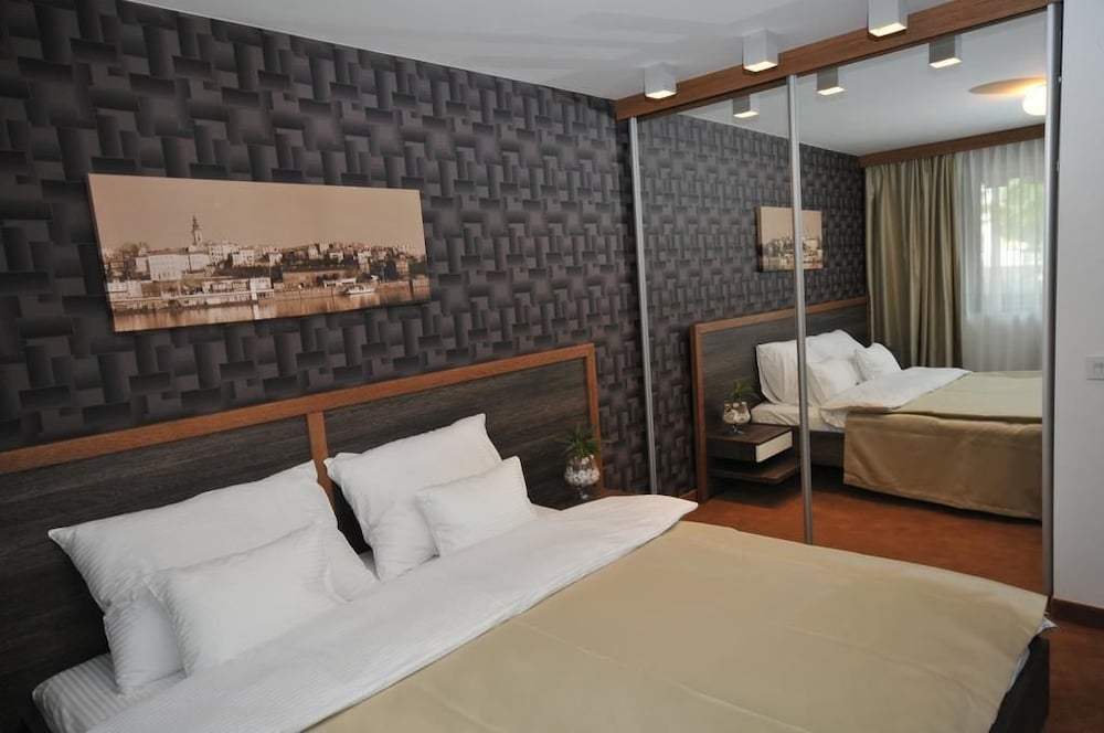 Фото Belgrade Boutique Hotel