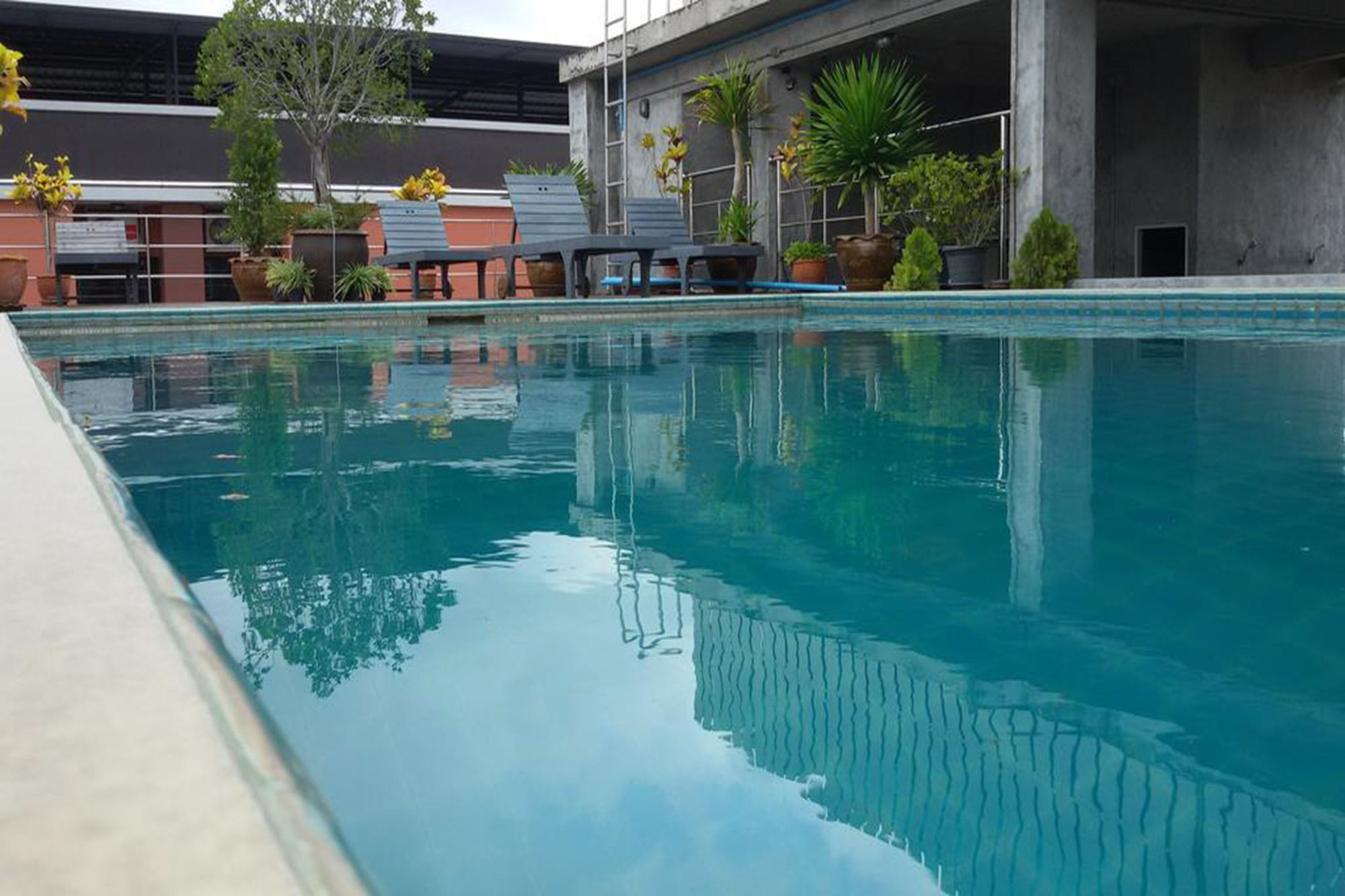 Фото Ananya Residence Service Apartment