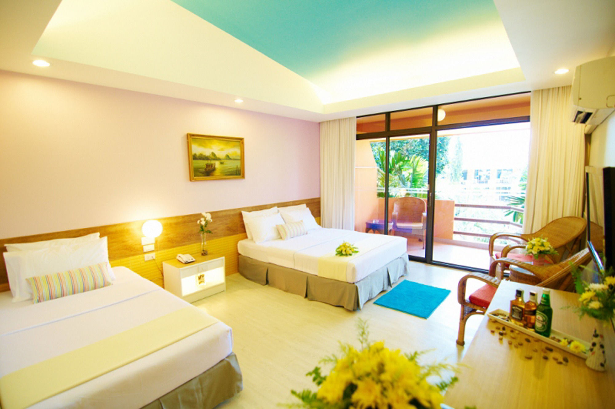 Фото Peace Resort Pattaya