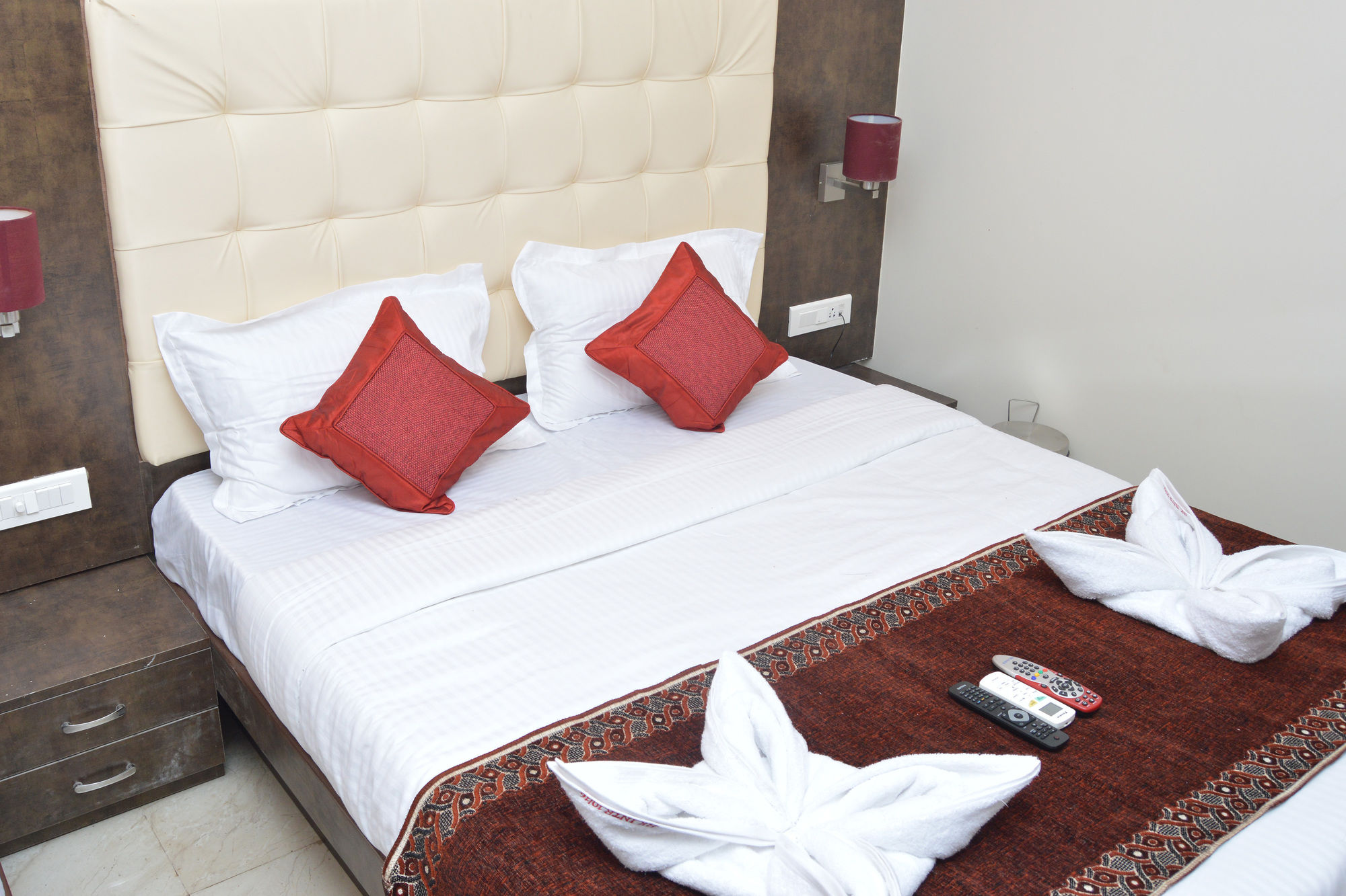 Фото Hotel Ak International