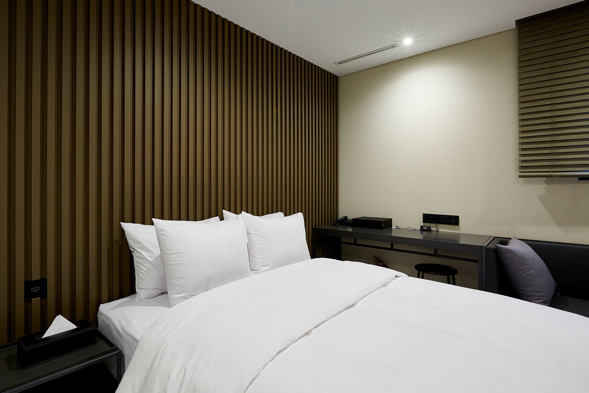 Фото Hotel The Artist Yeoksam