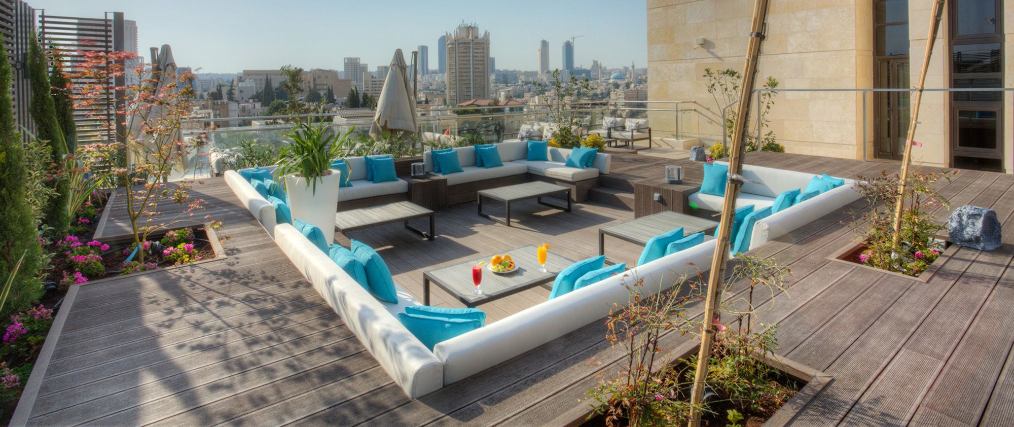 Фото The House Boutique Suites