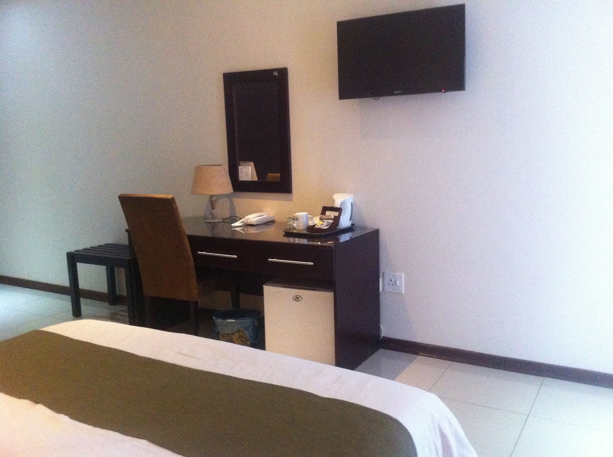 Фото Emerald Hotel