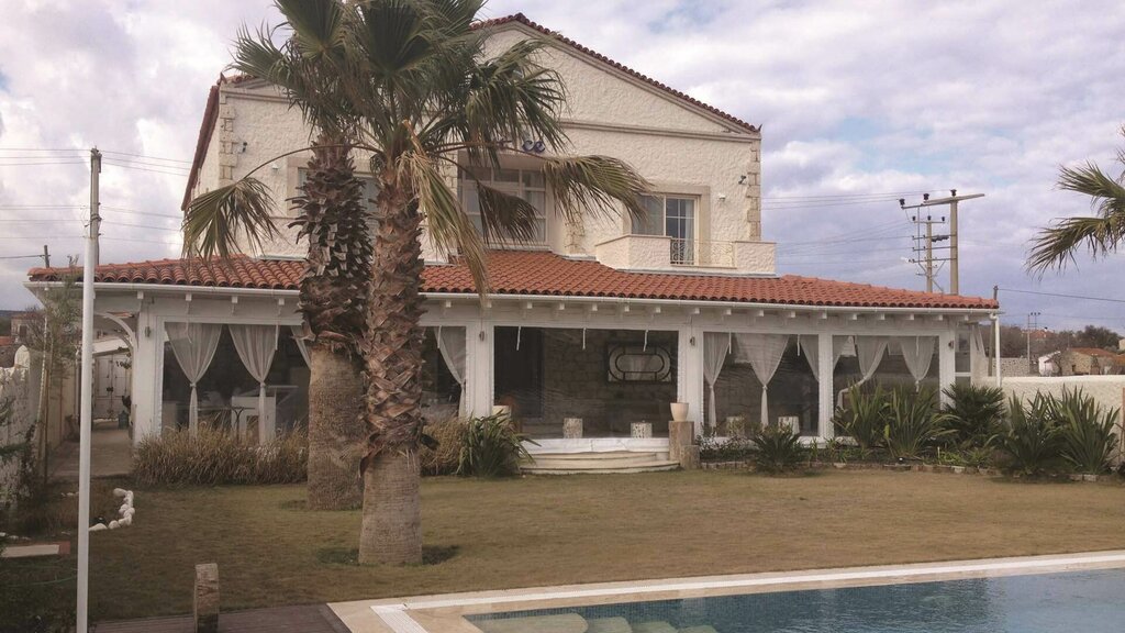 Architectural firm Toler Inşaat, Cesme, photo