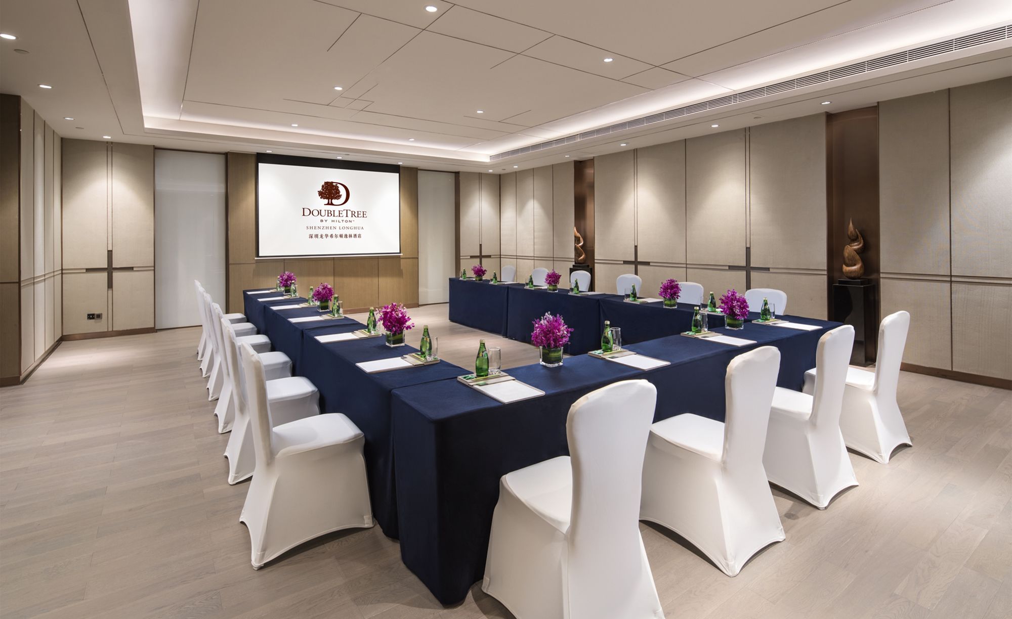Фото DoubleTree by Hilton Hotel Shenzhen Longhua